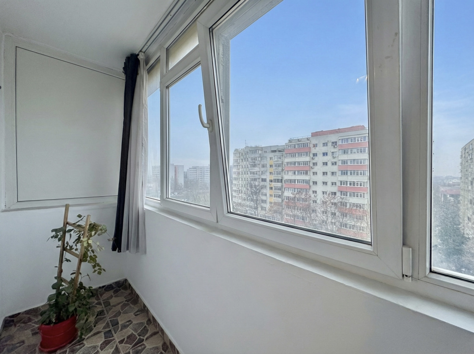 Un 3 camere corect. Si extrem de interesant!