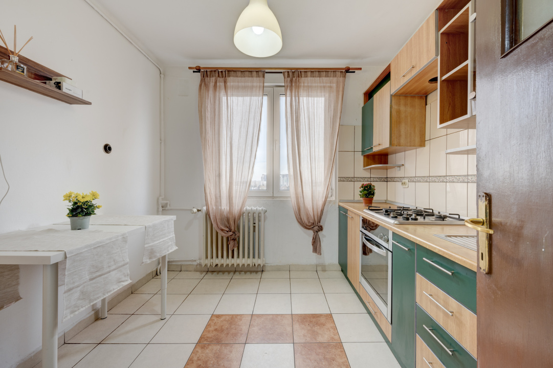 Apartament 3 camere Colentina stradal