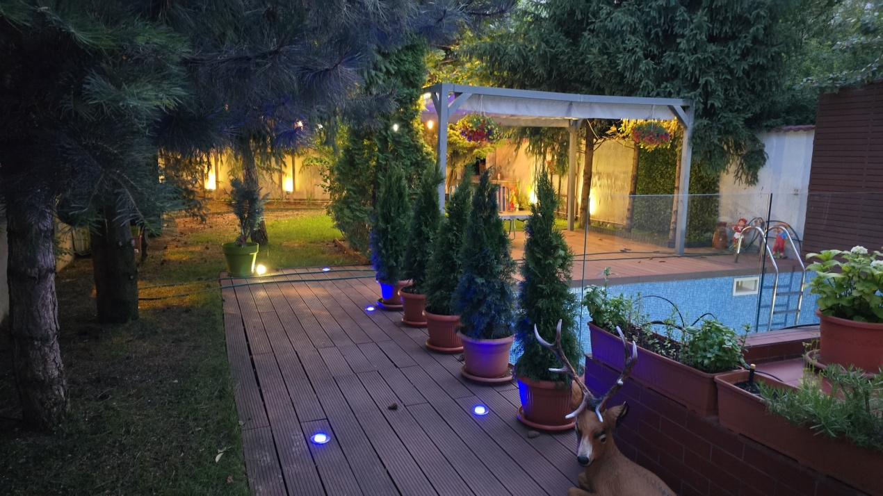 Drumul Taberei - Prelungirea Ghencea - str Maracineni  - Vilă cu piscină 