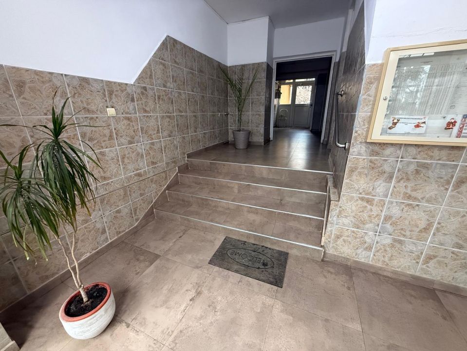 Apartament 3 camere, Nerva Traian, plan secund