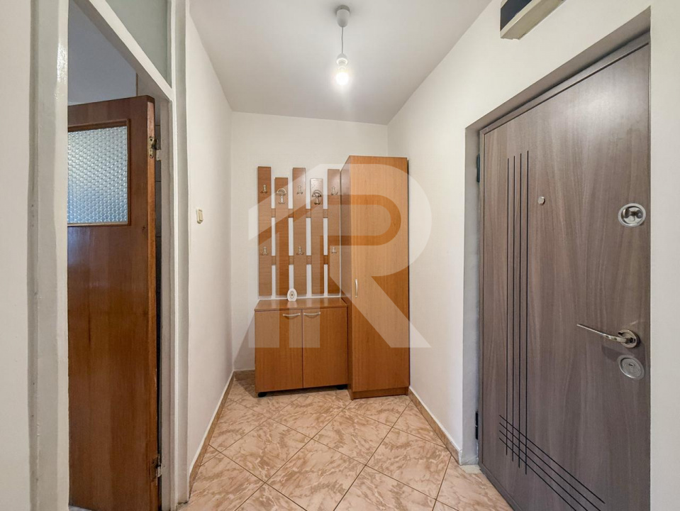 Apartament semidecomandat in Piata Obor