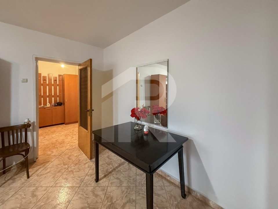 Apartament semidecomandat in Piata Obor