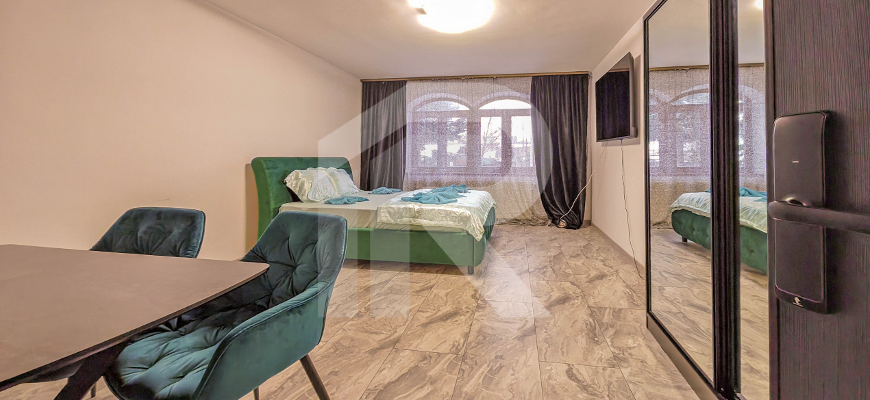 Casă 5 camere renovată 2025, curte+parcare