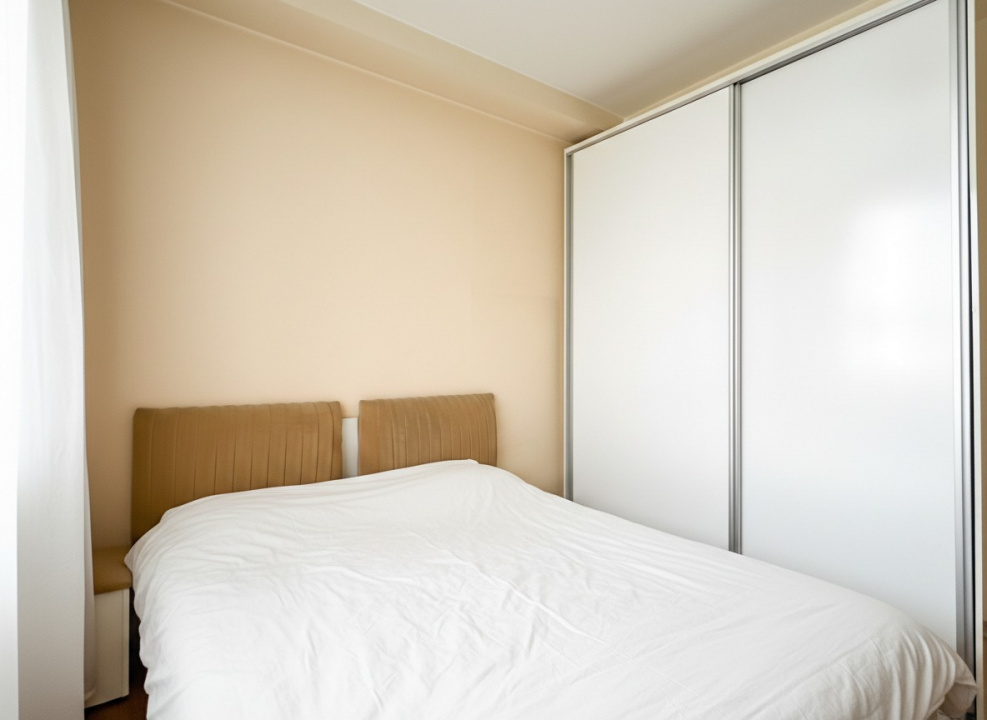 Apartamentul unde copilăria încă se poate trăi afară