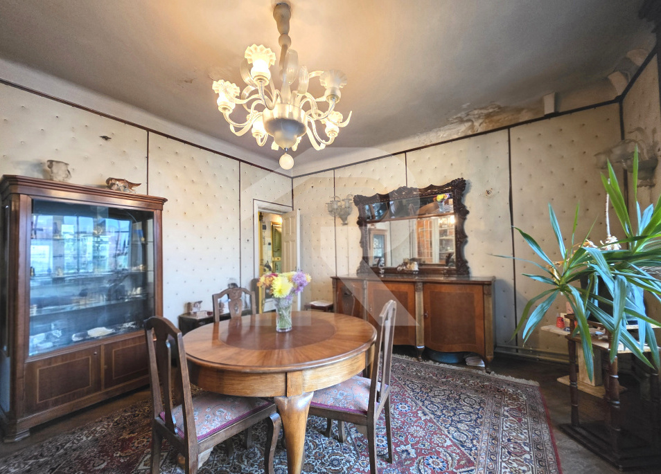 Apartament in Vila, 5 camere,  Alexandru Philippide 4, de renovat