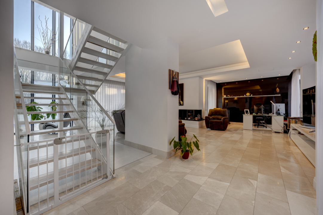 CORBEANCA - ROSE GARDEN, VILA 500 MP, LOT 1100 MP, LA CHEIE!