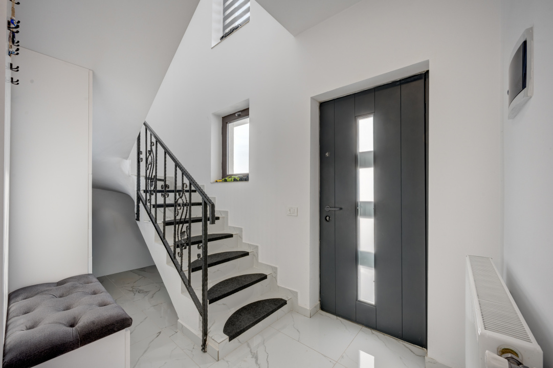 Domnesti, Putul Olteni, Str Fortului, Casa Individuala, Mobilata !