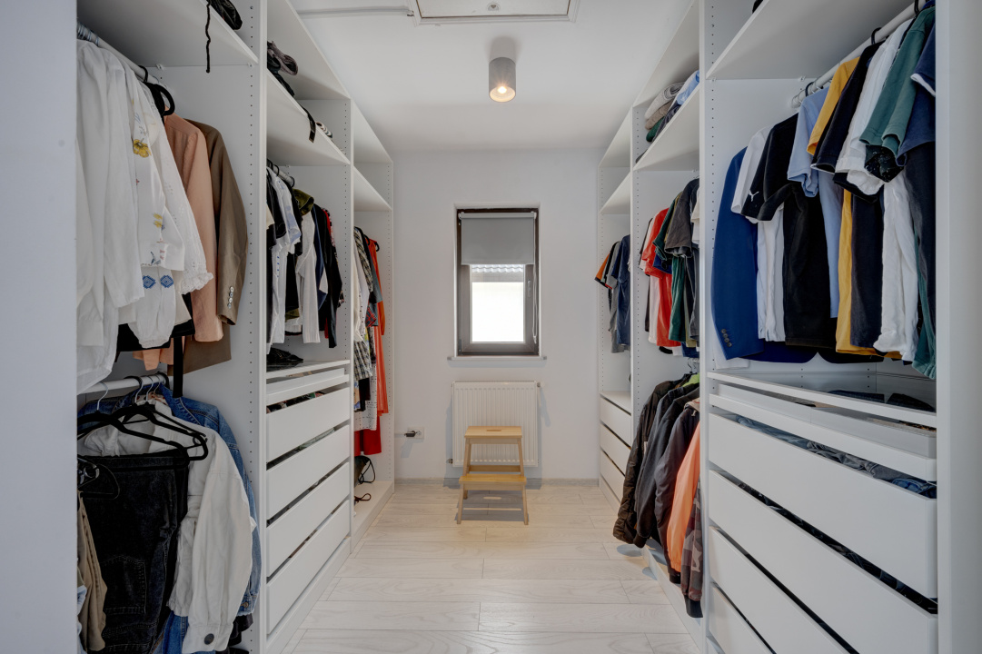 Domnesti, Putul Olteni, Str Fortului, Casa Individuala, Mobilata !