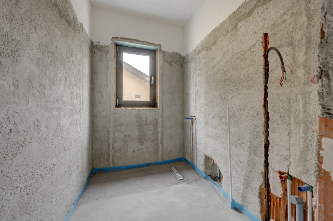 Duplex  - curte - 4 bai - 3 dormitoare -  metrou Păcii 