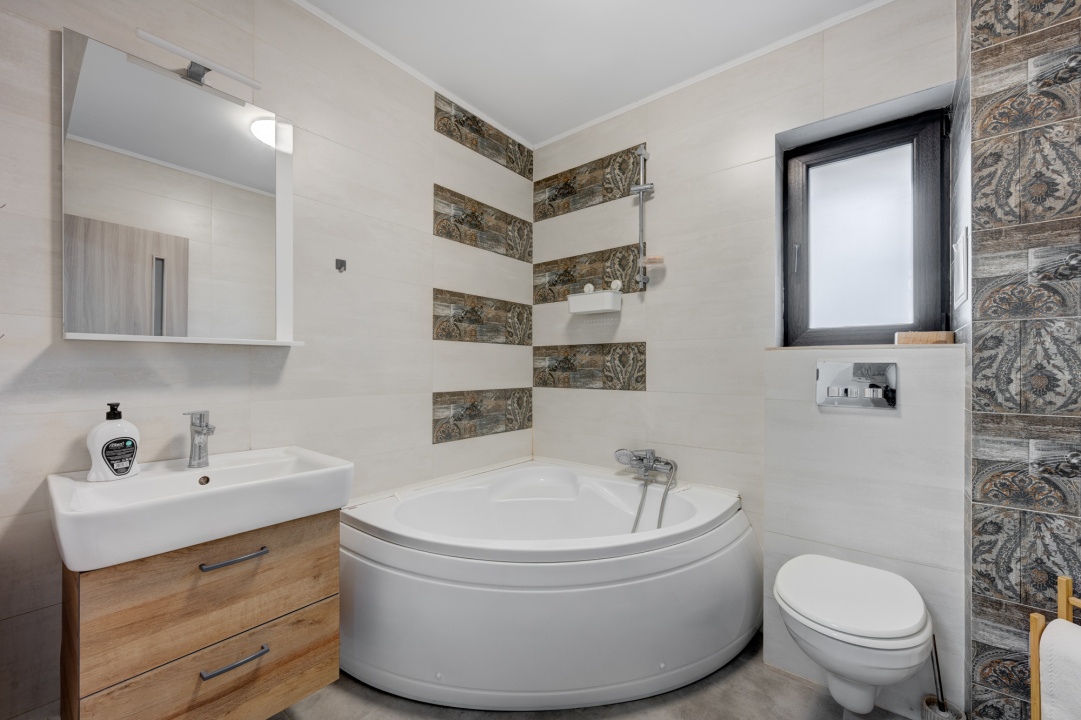 Ciorogarla, Crinului, Mobilata, Incalzire in pardoseala, T= 734mp