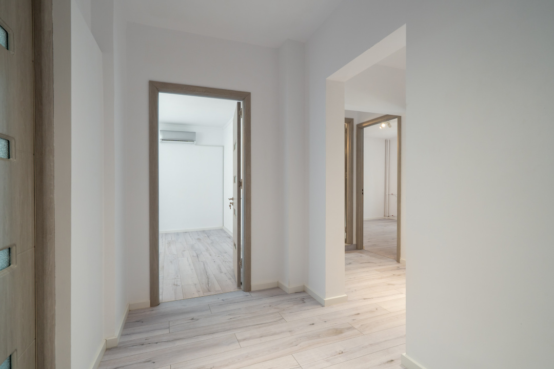 Apartament 3 camere, Nerva Traian, plan secund