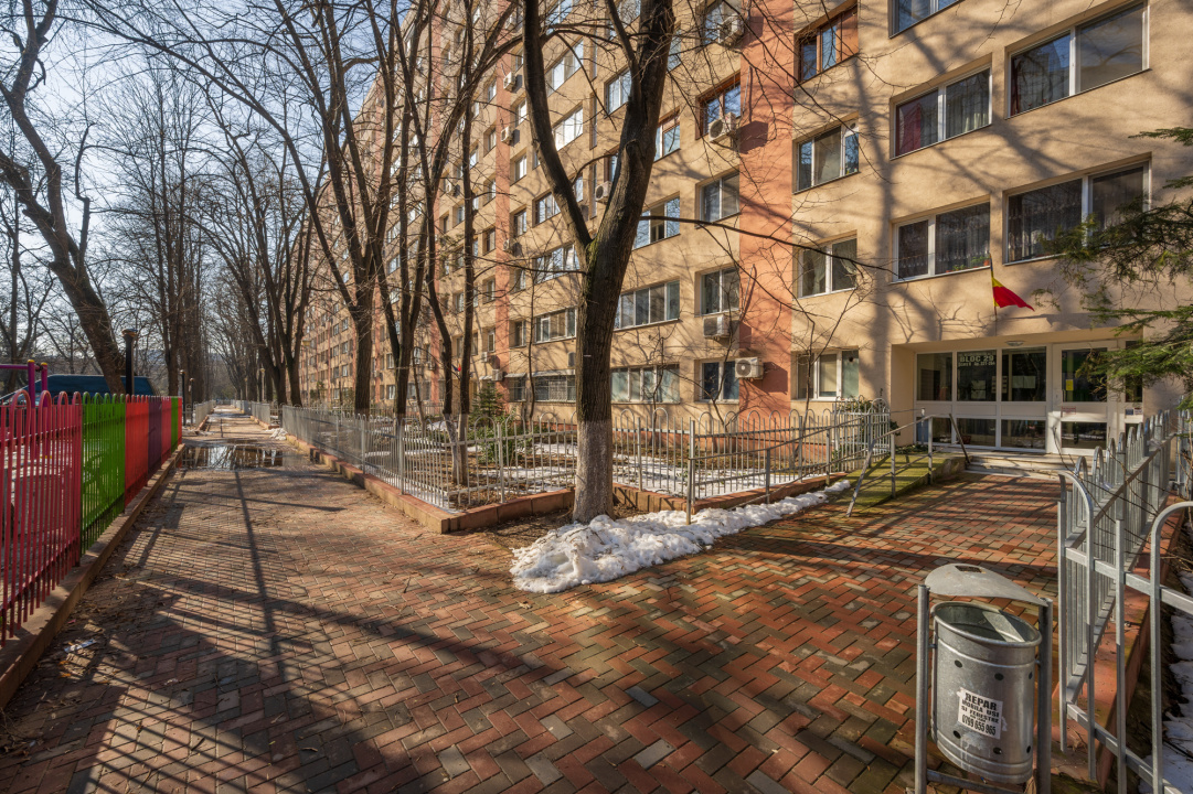 Dristor, Baba Novac, Park Lake, str. Reconstructiei