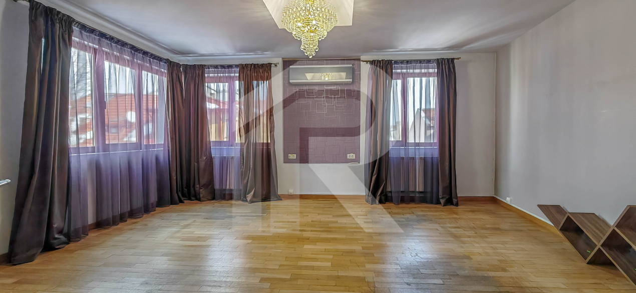 Spațiu profesional cu caracter într-o vilă individuală