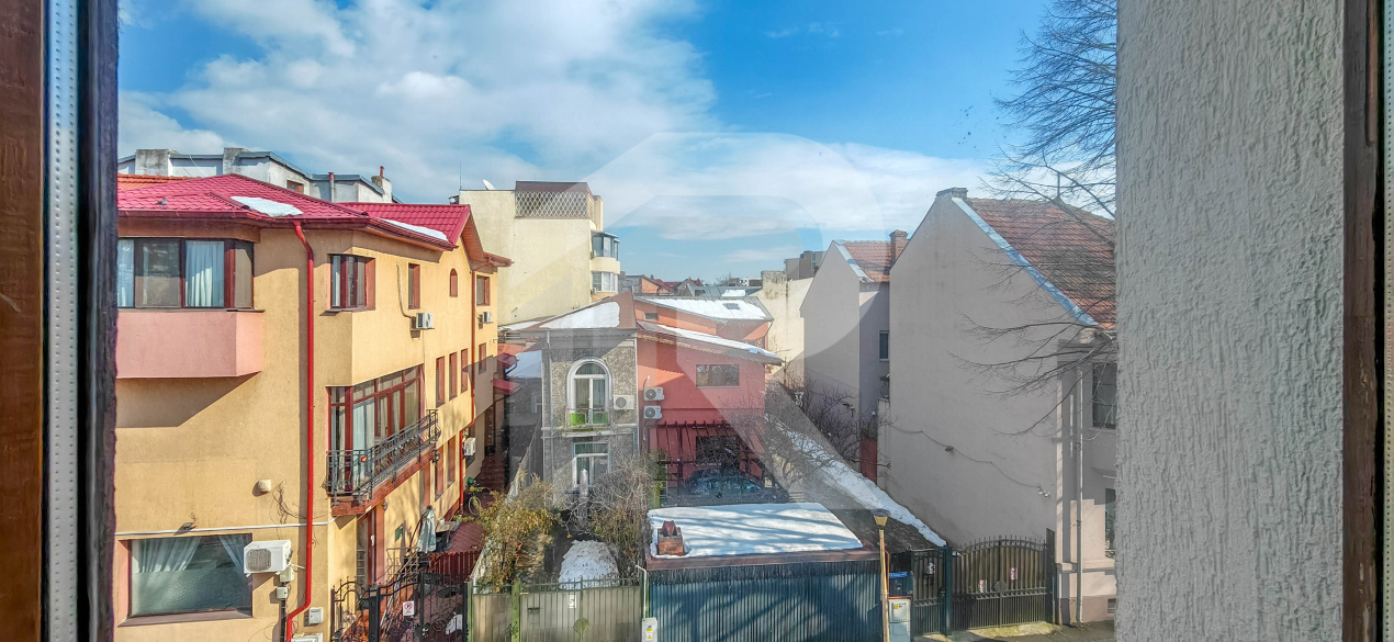 Spațiu profesional cu caracter într-o vilă individuală