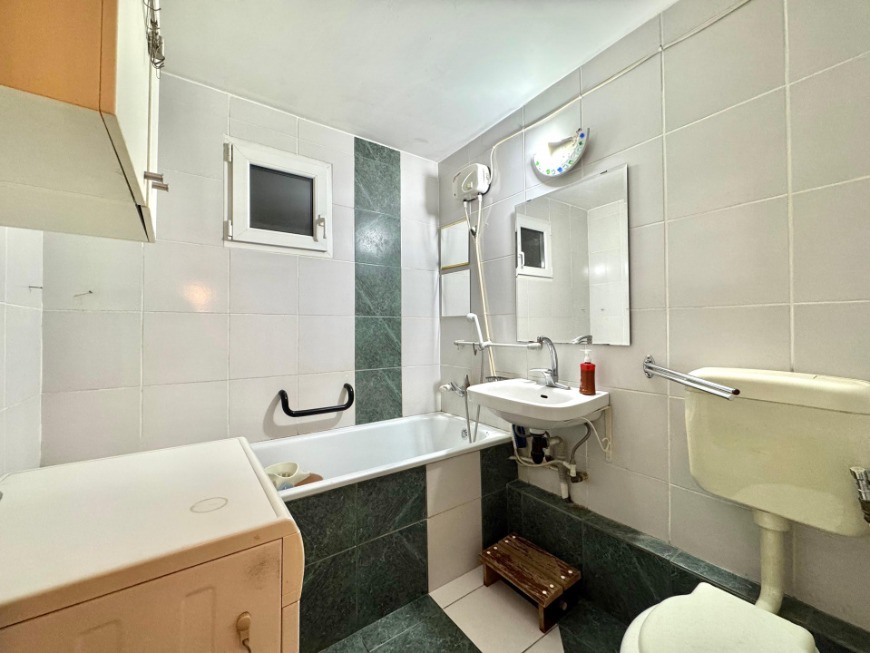 Apartament 3 camere Pantelimon Piata Delfinului