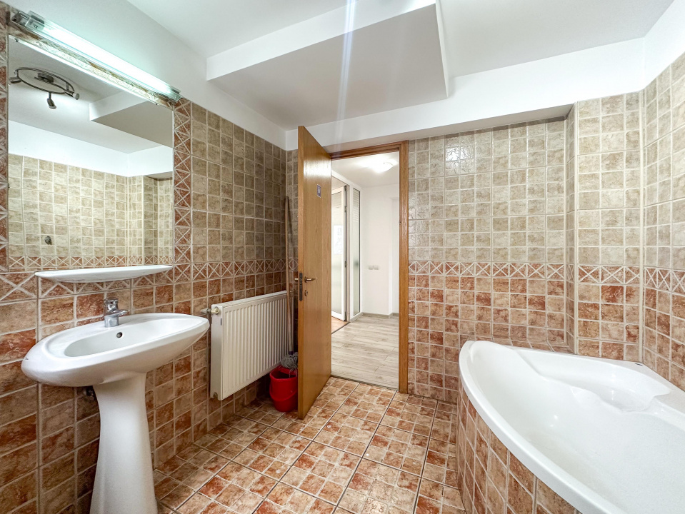 2 etaje, 160mp, centrala termica, scara interioara - Prestanta!