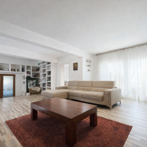 Casă spațioasă cu curte proprie  3 camere + birou  Dobroești – Șoseaua Fundeni 