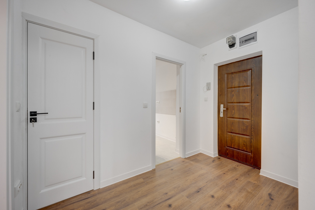 TITAN – OZANA, APARTAMENT 3 CAMERE 66 MP TOTAL, ETAJ 3 DIN 4, RENOVAT! 