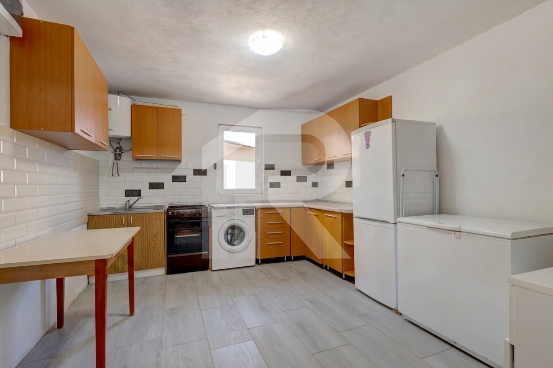 CASA 5 CAMERE | 115 MP UTILI + POD 40 MP | LOT 320 MP | BERCENI