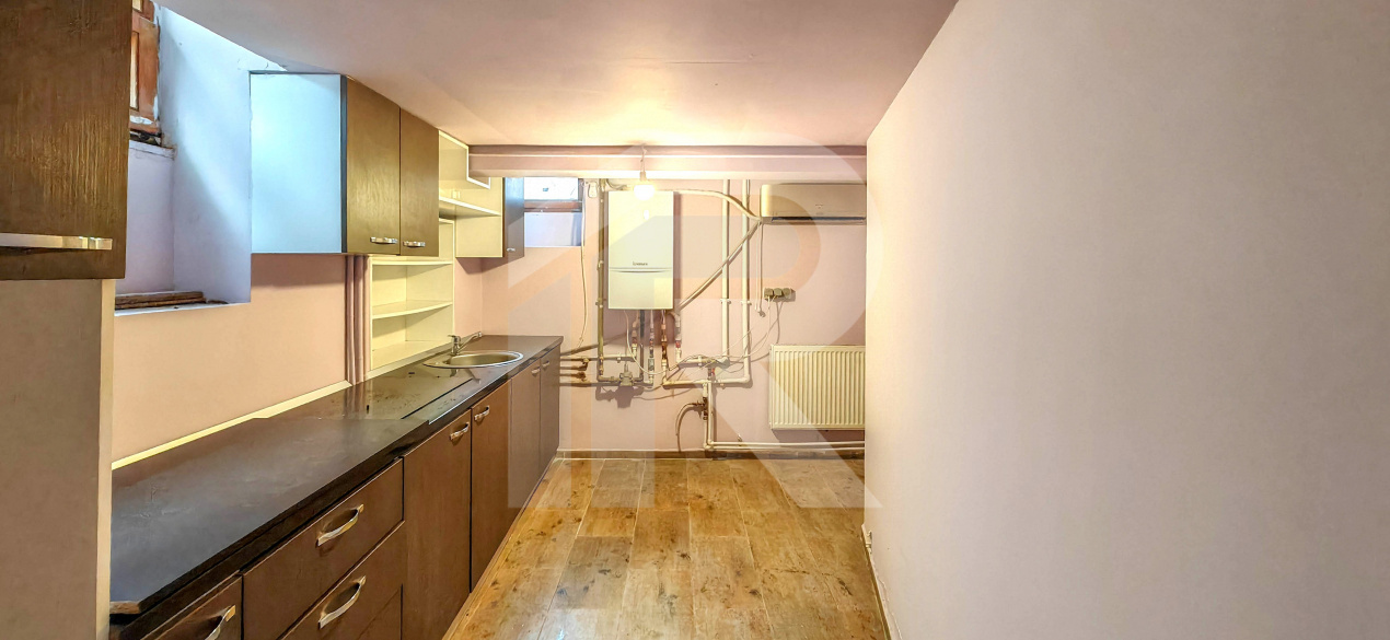 Spațiu profesional cu caracter într-o vilă individuală