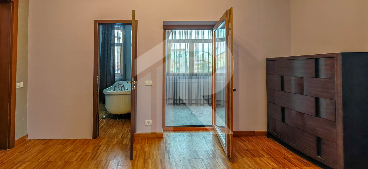 Spațiu profesional cu caracter într-o vilă individuală