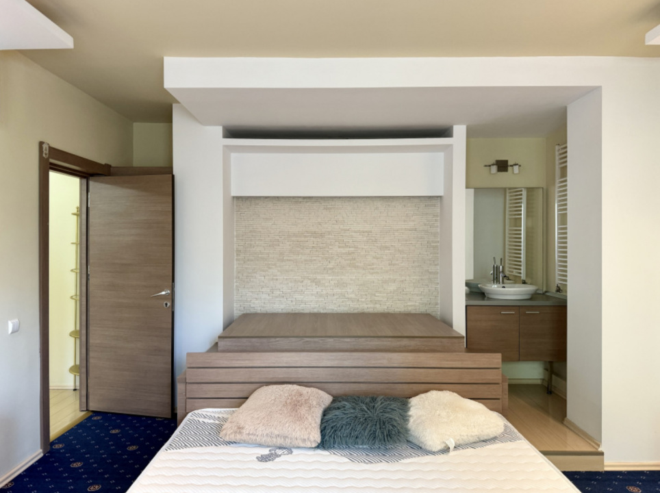 Apartament mare si spatios - Unirii - Anastasie Panu - Centrala proprie!