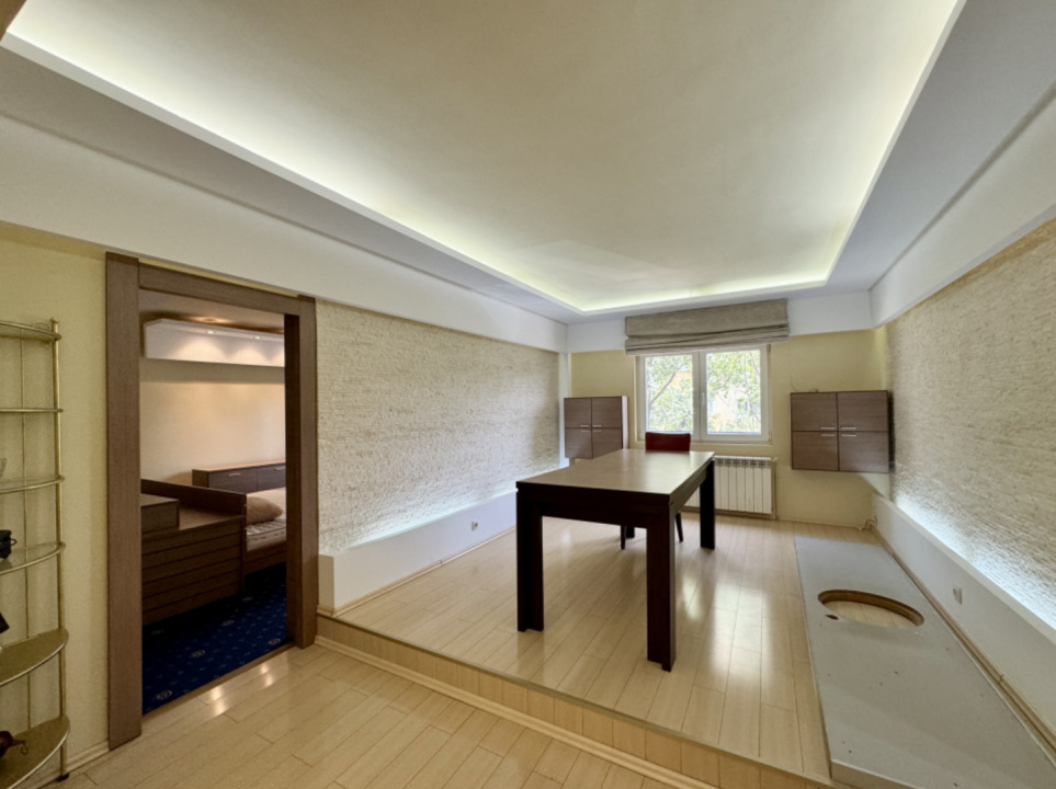 Apartament mare si spatios - Unirii - Anastasie Panu - Centrala proprie!