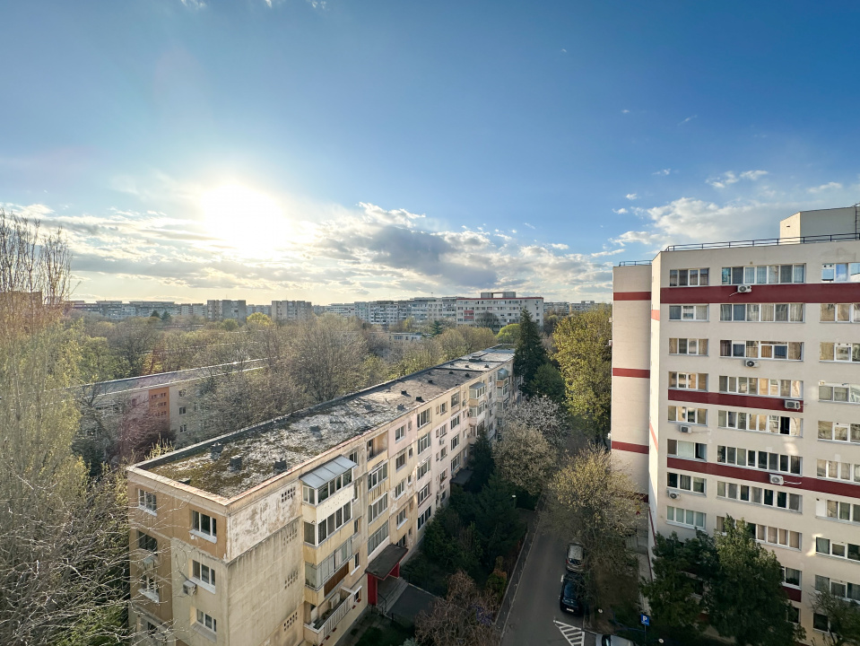 Cel mai scump dar si cel mai frumos 4 camere din Aparatorii Patriei