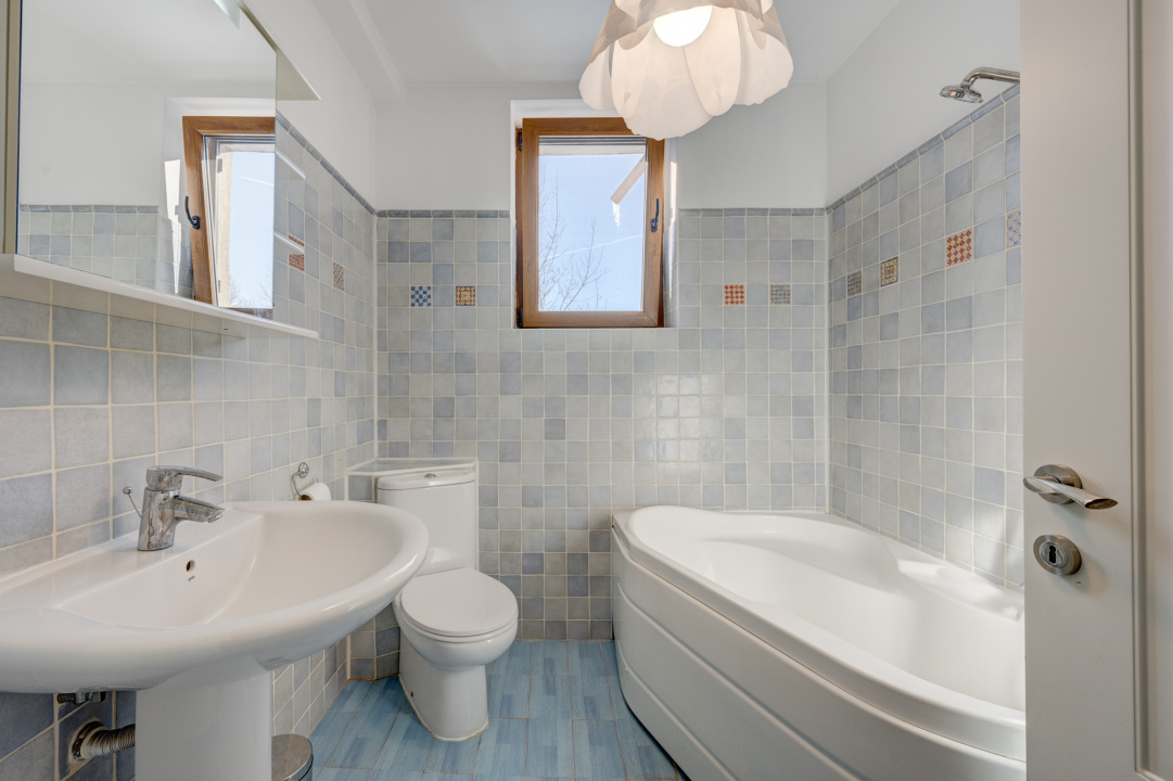 VILA DE INCHIRIAT, DRUMUL TABEREI-PRELUNGIREA GHENCEA- STR. FUNIGEILOR