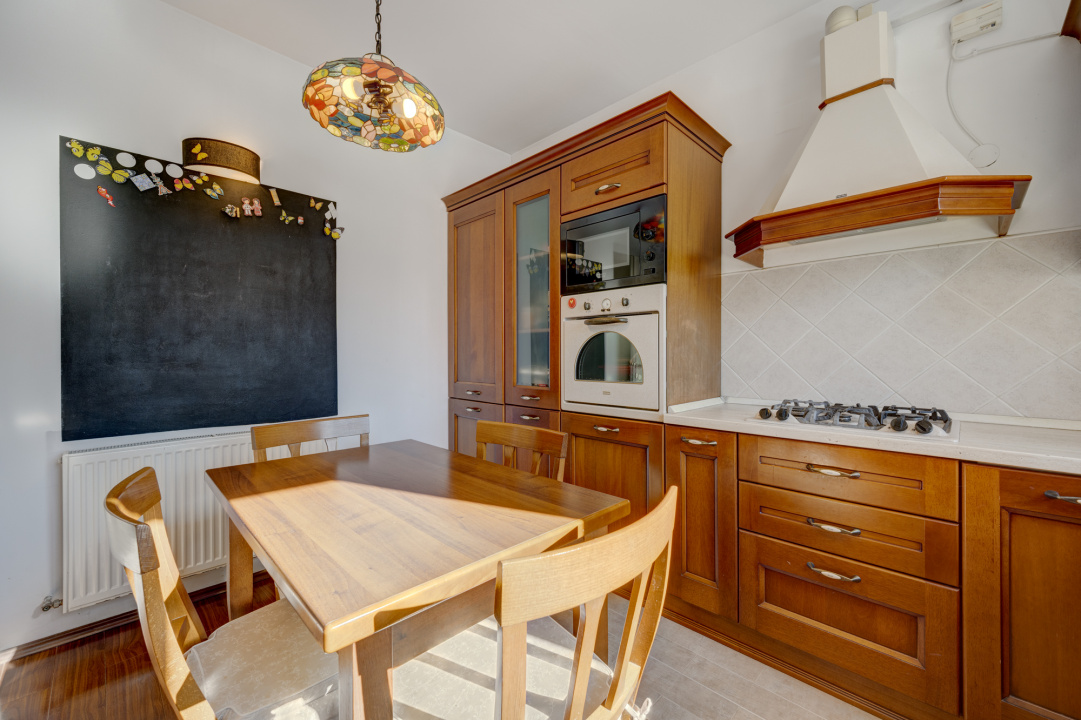 VILA DE INCHIRIAT, DRUMUL TABEREI-PRELUNGIREA GHENCEA- STR. FUNIGEILOR