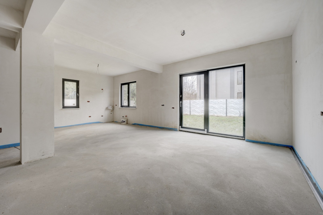 Se preda finisata - 4 bai - 3 dormitoare - curte - parcare -  metrou Păcii 