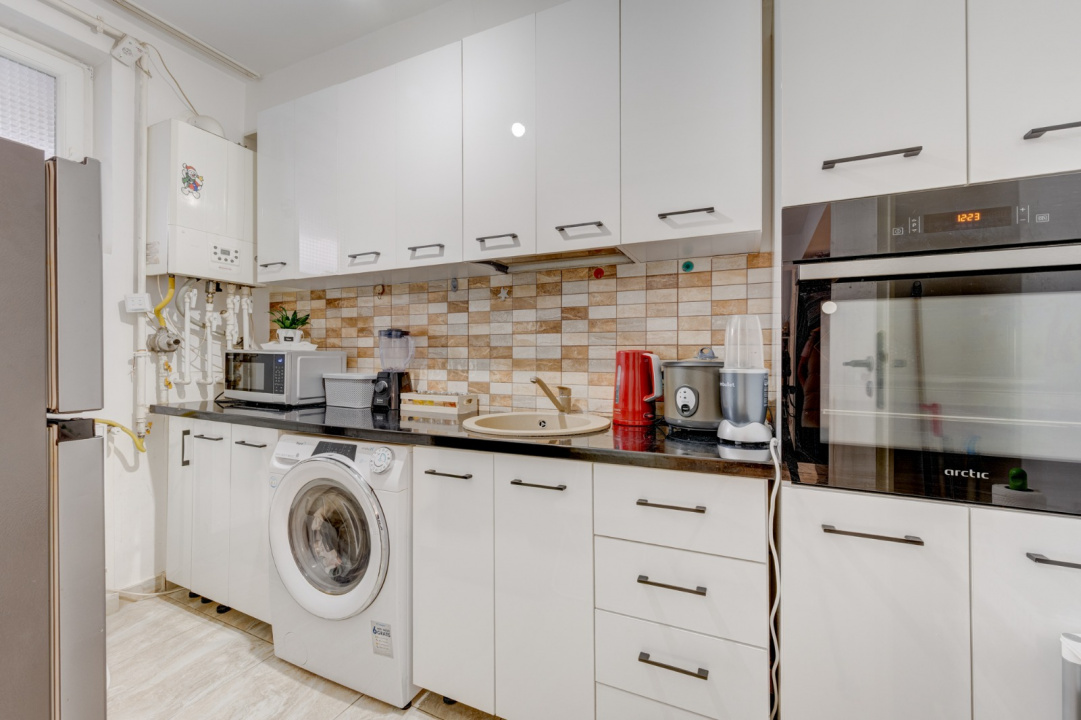 Garsoniera - Militari  Residence - Weinner Palada - demisol