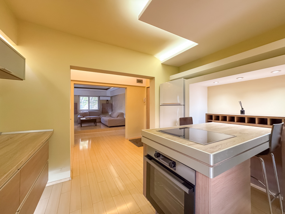 Apartament mare si spatios - Unirii - Anastasie Panu - Centrala proprie!