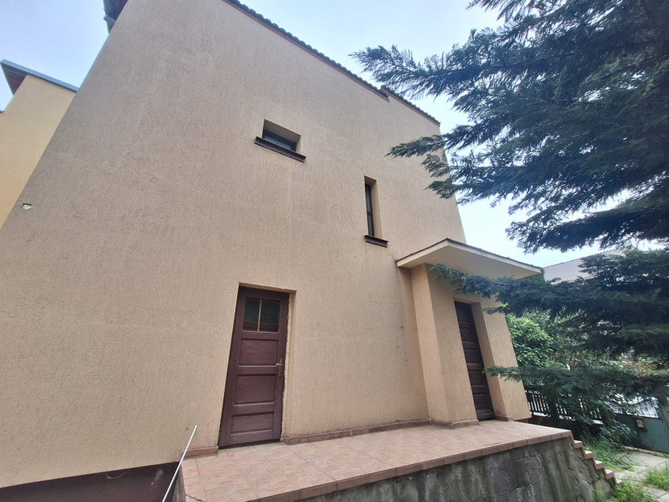 Casa Vatra Luminoasa - Maior Coravu - 200 mp teren zona linistita - oportunitate