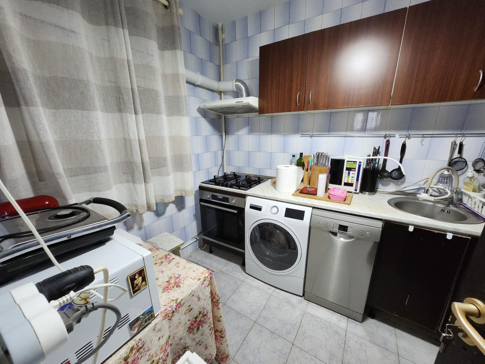 Apartament 3 camere Budimex,Constantin Brancoveanu