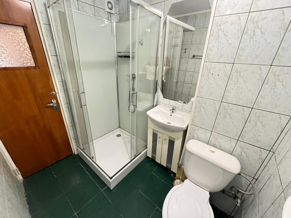 Apartament 4 camere Teiul Doamnei Lacul Tei Facultatea de Constructii