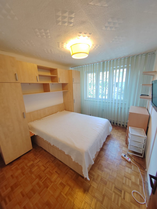 Auchan Titan 2 camere,parcare, mobilat utilat .Pet friendly.