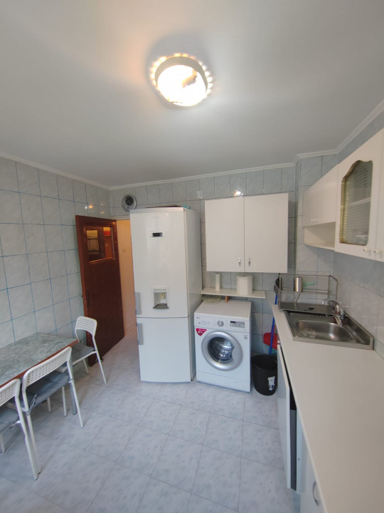 Auchan Titan 2 camere,parcare, mobilat utilat .Pet friendly.