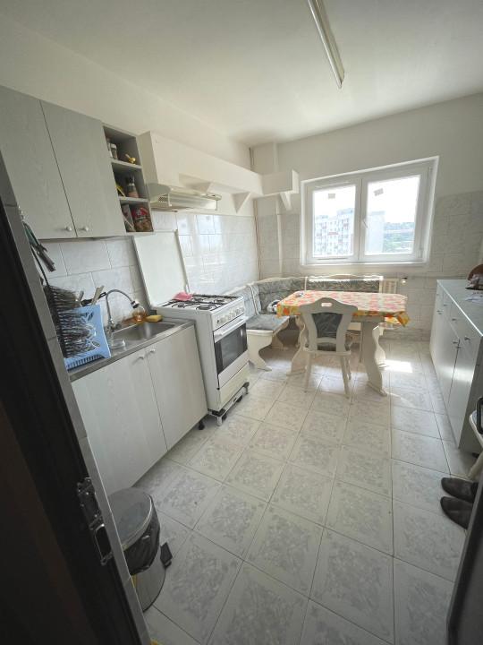 Apartament 4 camere 82 mp Constantin Brancoveanu-Aleea Huedin 