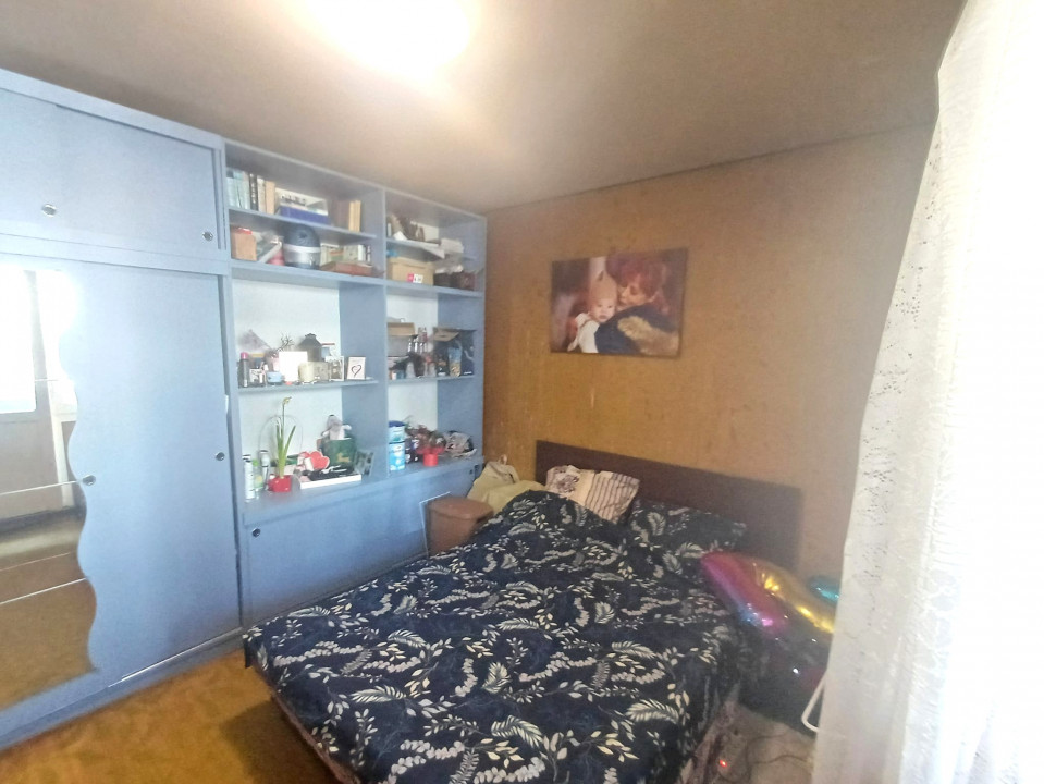 De Vanzare Apartament 3 Camere  Titan Ozana 