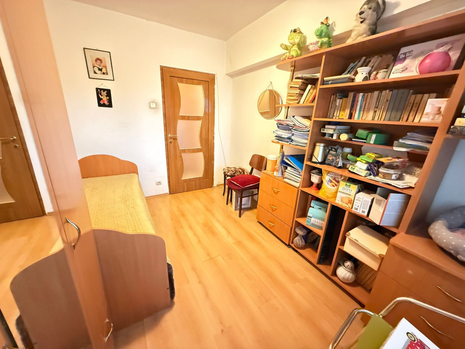 Apartament 3 camere Teiul Doamnei Lacul Tei