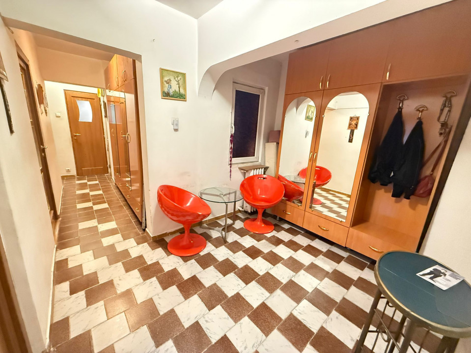 Apartament 3 camere Teiul Doamnei Lacul Tei