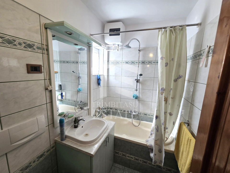 TOMIS NORD- CIRESICA-Apartament 3 camere de vanzare.