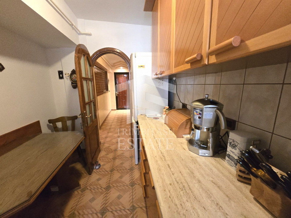 TOMIS NORD- CIRESICA-Apartament 3 camere de vanzare.