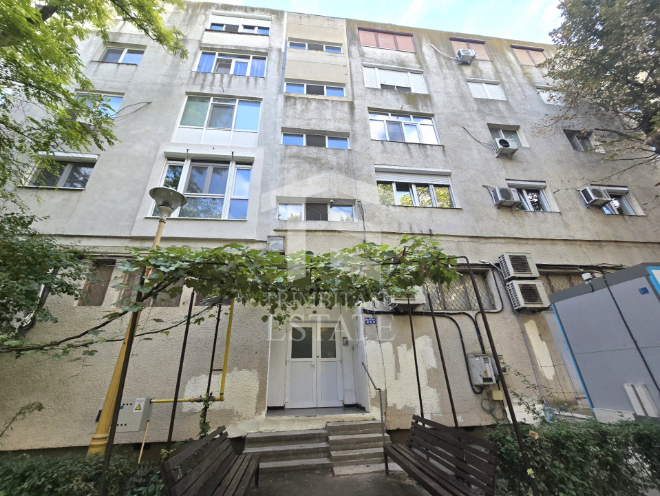 TOMIS NORD- CIRESICA-Apartament 3 camere de vanzare.
