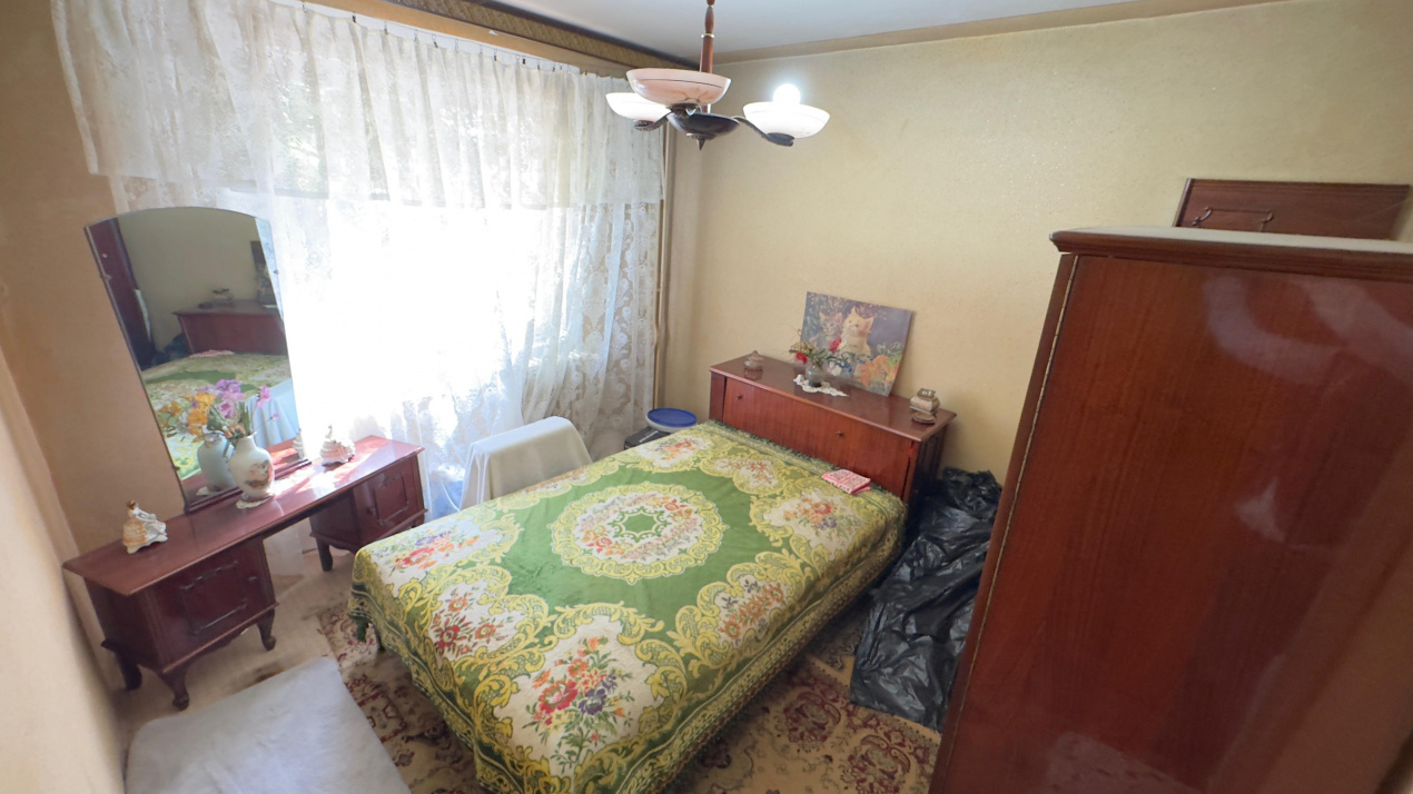 Apartament 4 Camere Teiul Doamnei Lacul Tei