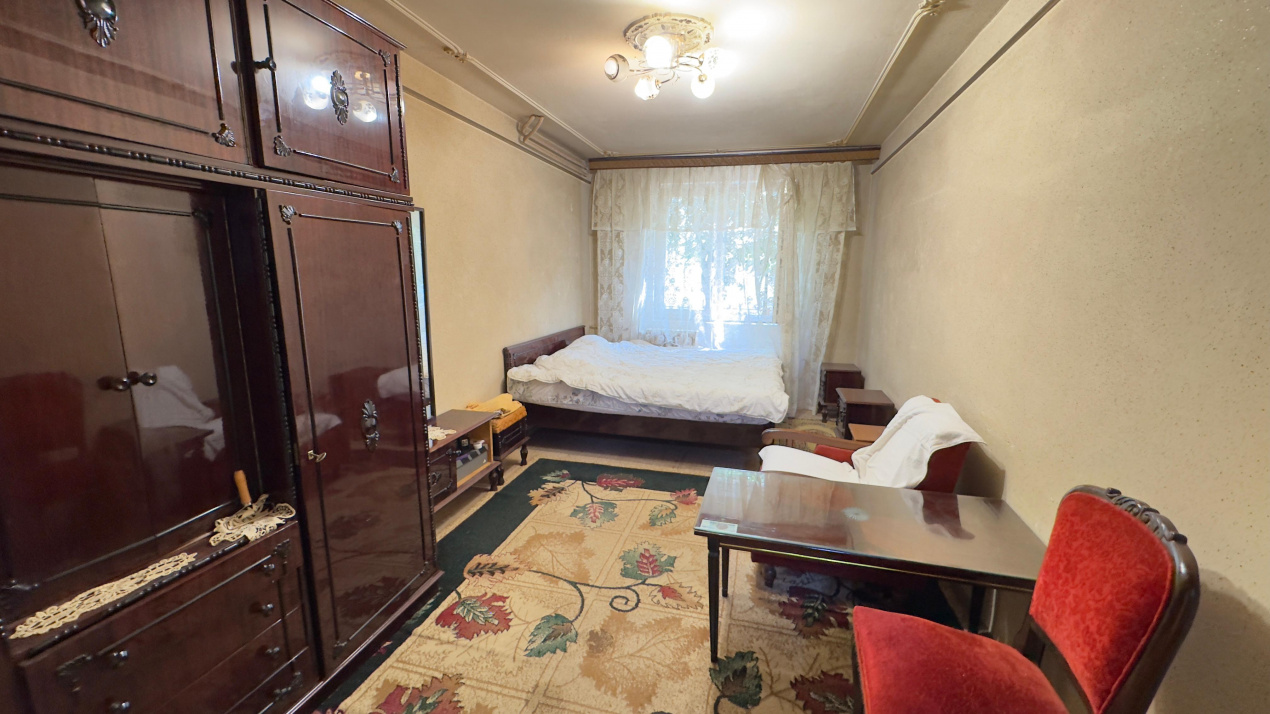 Apartament 4 Camere Teiul Doamnei Lacul Tei
