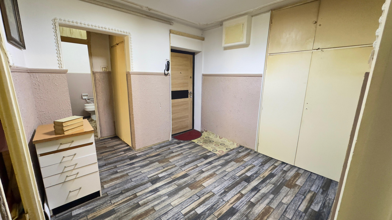 Apartament 4 Camere Teiul Doamnei Lacul Tei