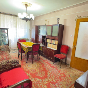 Apartament 4 Camere Teiul Doamnei Lacul Tei