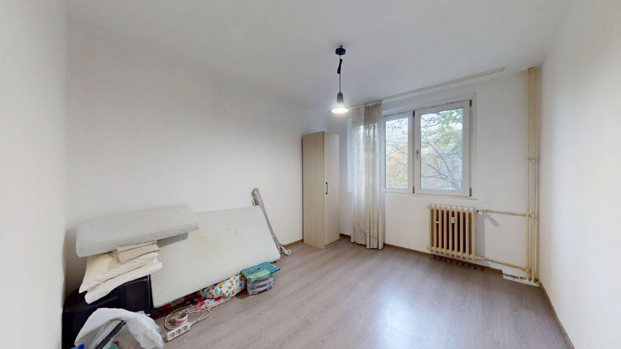 Apartament 4 camere Jean Steriadi Ozana Auchan Titan